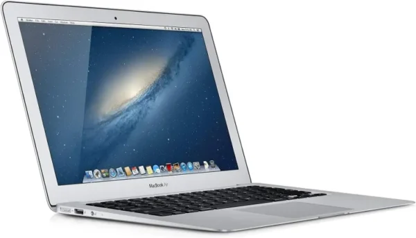 Apple MacBook Air 11.6 Inch 2013 Core i5 - Image 4